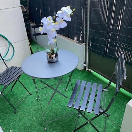 מונטרוג' Magnifique Duplex 45 M2 Aux Portes De Paris Metro Barbara A 30Mn Expo Porte De Versailles מראה חיצוני תמונה