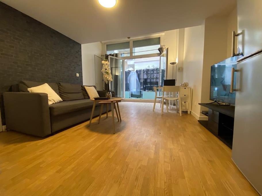 מונטרוג' Magnifique Duplex 45 M2 Aux Portes De Paris Metro Barbara A 30Mn Expo Porte De Versailles מראה חיצוני תמונה