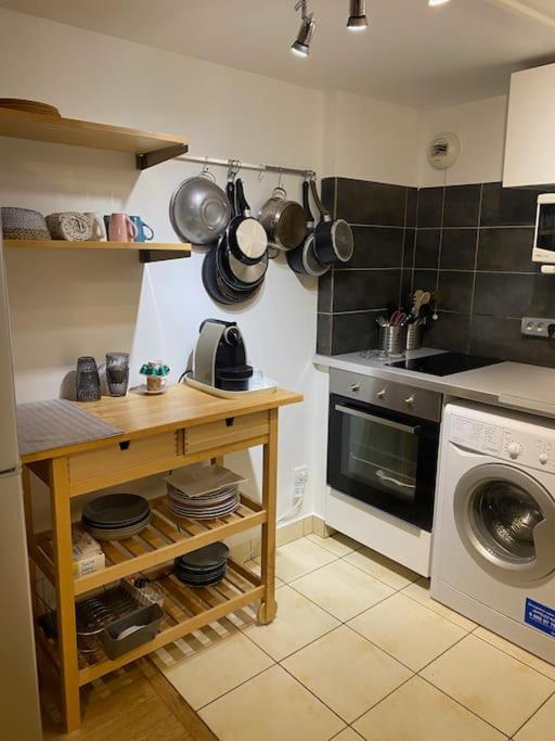 מונטרוג' Magnifique Duplex 45 M2 Aux Portes De Paris Metro Barbara A 30Mn Expo Porte De Versailles מראה חיצוני תמונה