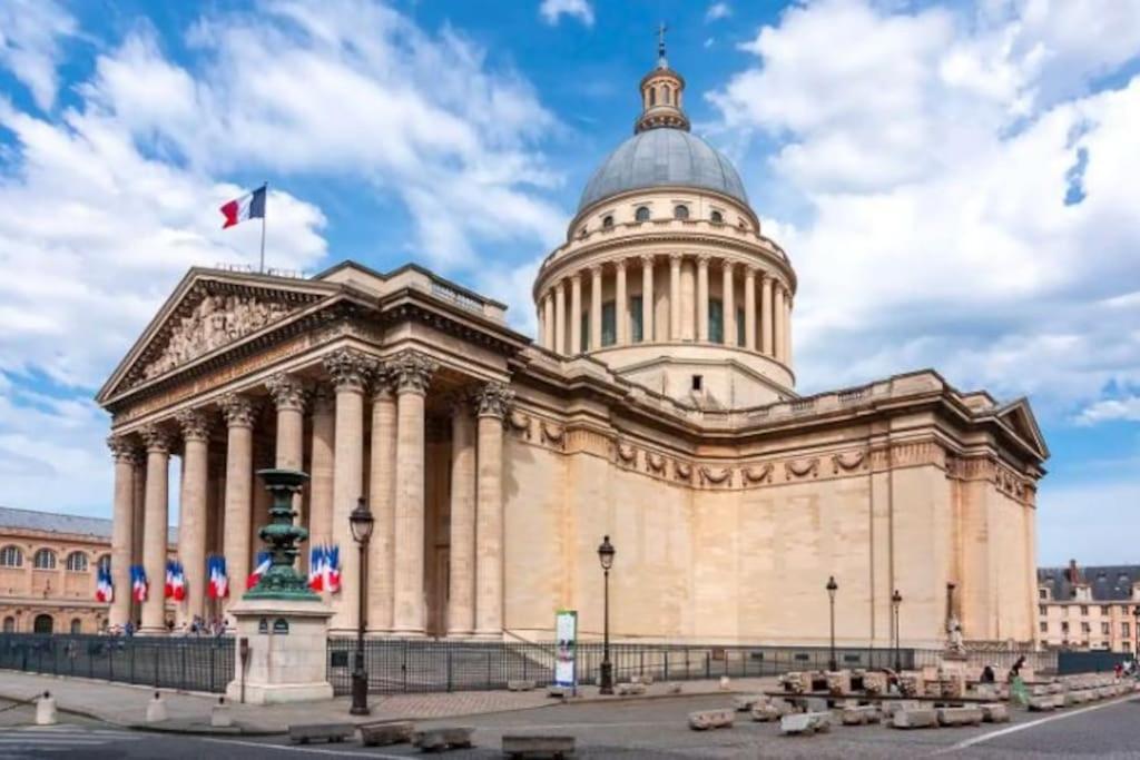 מונטרוג' Magnifique Duplex 45 M2 Aux Portes De Paris Metro Barbara A 30Mn Expo Porte De Versailles מראה חיצוני תמונה