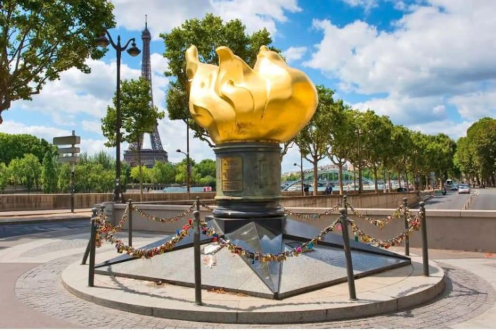 מונטרוג' Magnifique Duplex 45 M2 Aux Portes De Paris Metro Barbara A 30Mn Expo Porte De Versailles מראה חיצוני תמונה