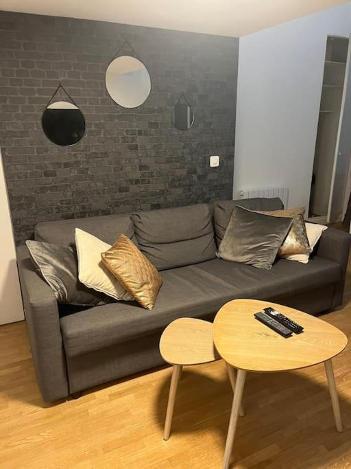 מונטרוג' Magnifique Duplex 45 M2 Aux Portes De Paris Metro Barbara A 30Mn Expo Porte De Versailles מראה חיצוני תמונה