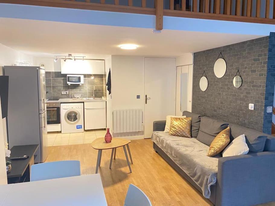 מונטרוג' Magnifique Duplex 45 M2 Aux Portes De Paris Metro Barbara A 30Mn Expo Porte De Versailles מראה חיצוני תמונה