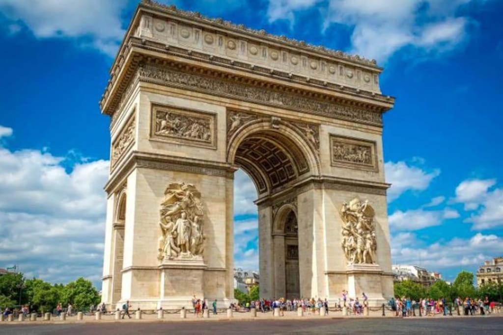 מונטרוג' Magnifique Duplex 45 M2 Aux Portes De Paris Metro Barbara A 30Mn Expo Porte De Versailles מראה חיצוני תמונה