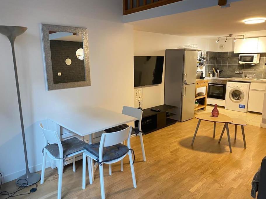 מונטרוג' Magnifique Duplex 45 M2 Aux Portes De Paris Metro Barbara A 30Mn Expo Porte De Versailles מראה חיצוני תמונה