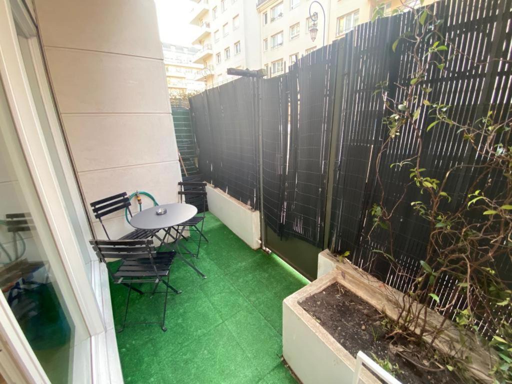 מונטרוג' Magnifique Duplex 45 M2 Aux Portes De Paris Metro Barbara A 30Mn Expo Porte De Versailles מראה חיצוני תמונה